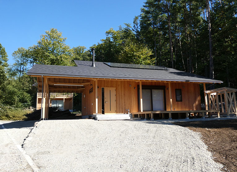 山梨県北杜市「手原の家」| 注文住宅なら大工集団くじらぐみ