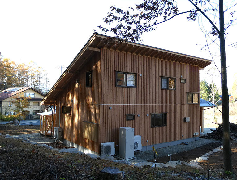 山梨県北杜市「手原の家」| 注文住宅なら大工集団くじらぐみ