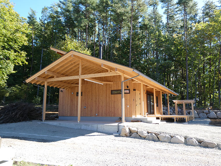 山梨県北杜市「手原の家」| 注文住宅なら大工集団くじらぐみ