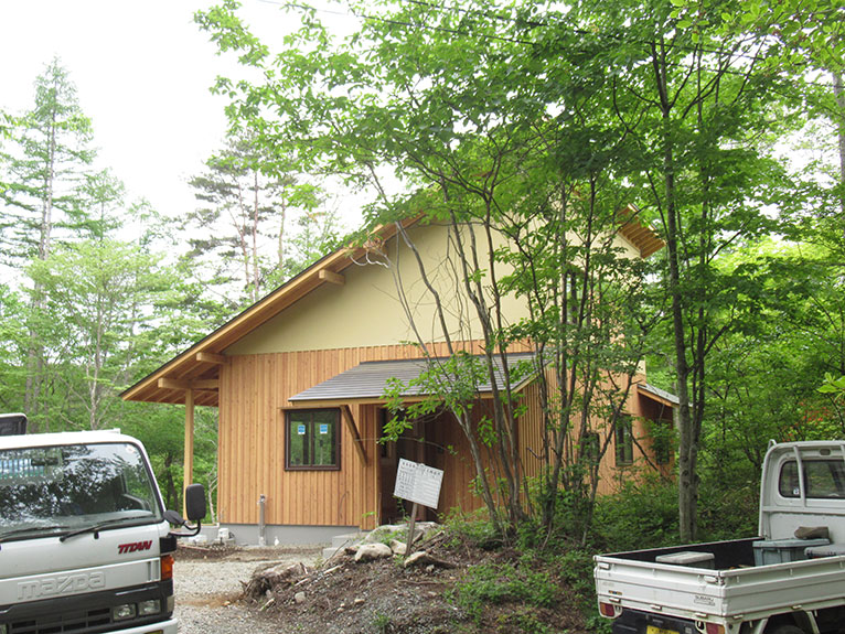 注文住宅なら高橋工務店 山梨県北杜市「+1376森の家」